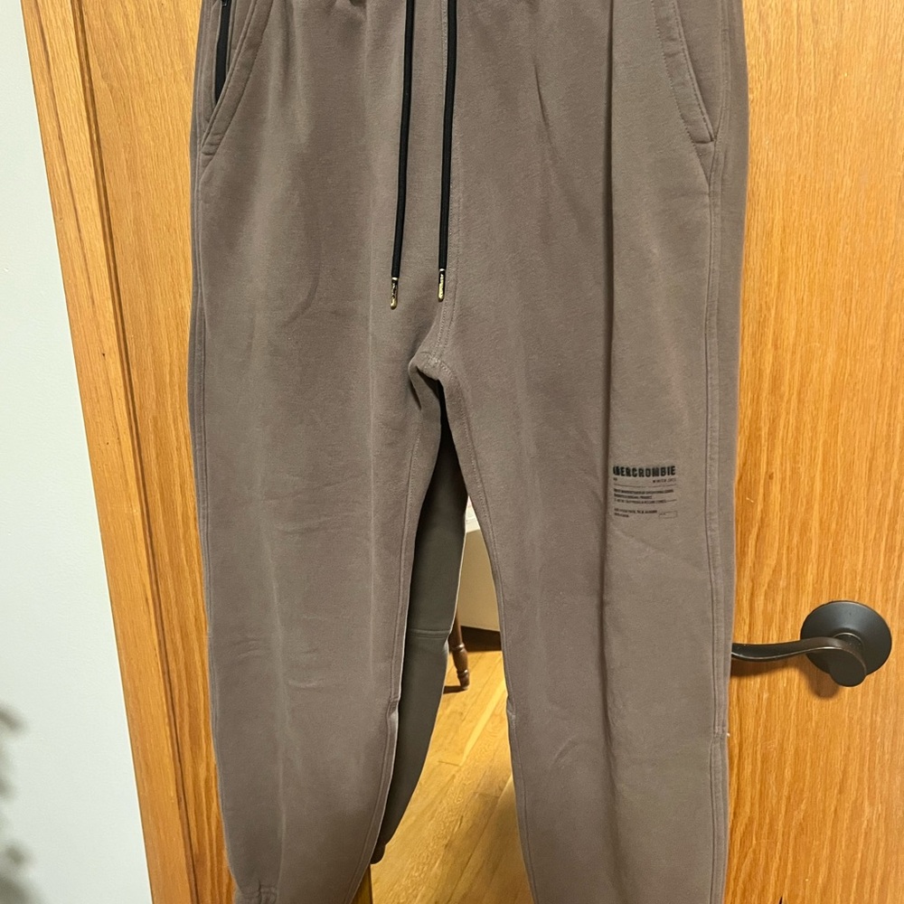 Abercrombie & Fitch Men's Taupe Brown Jogger Sweatpants